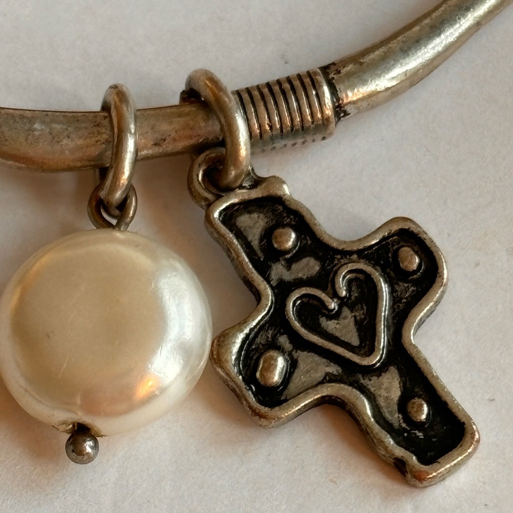 Cross with heart bracelet/ faux pearl / silver tone/ adjustable/ measures 8 in L